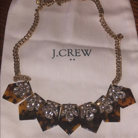 J. Crew Jewelry - J.Crew statement necklace ! design & material